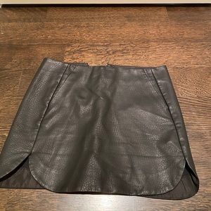 leather skirt